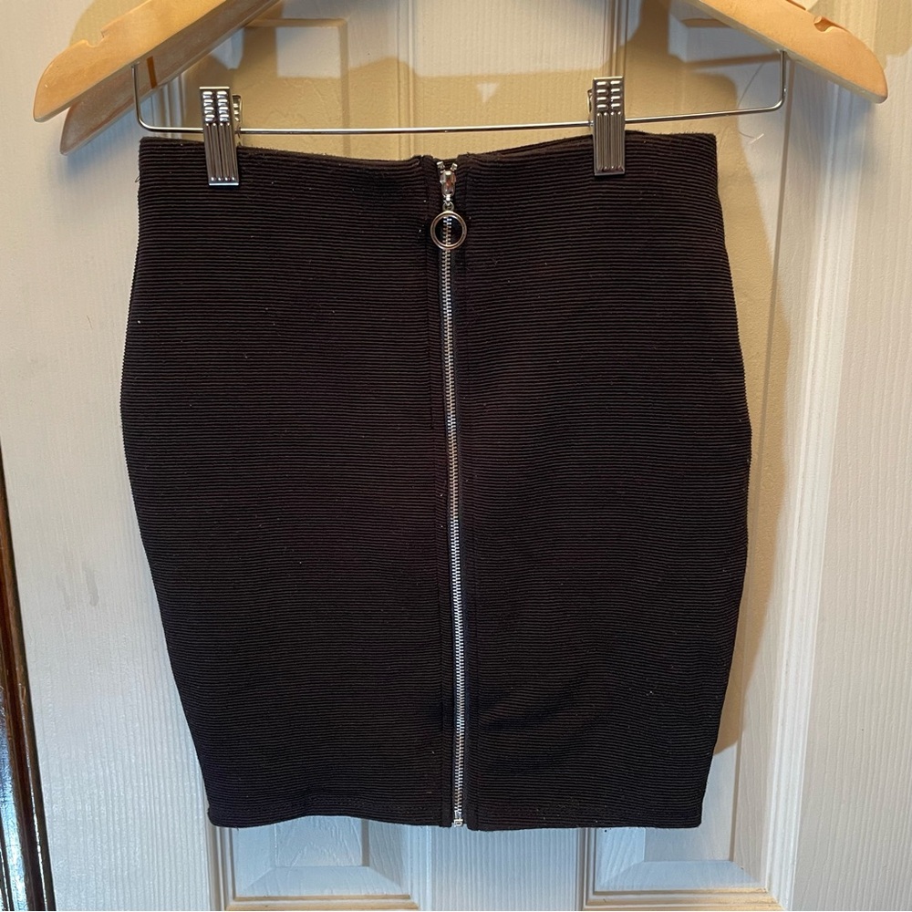 Bozzolo Black Pencil Skirt Knee-Length for Casual Work